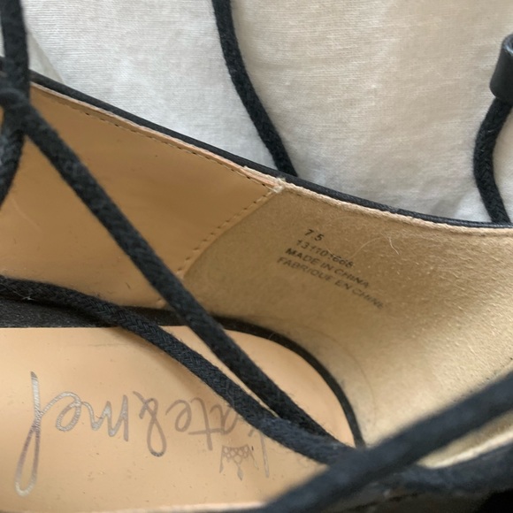 Pointed toe lace up flats - Picture 5 of 5